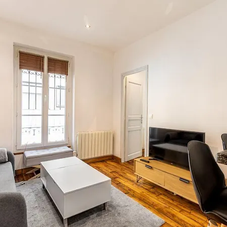 Guestready - Cozy 10 Mins From Arc De Triomphe *
